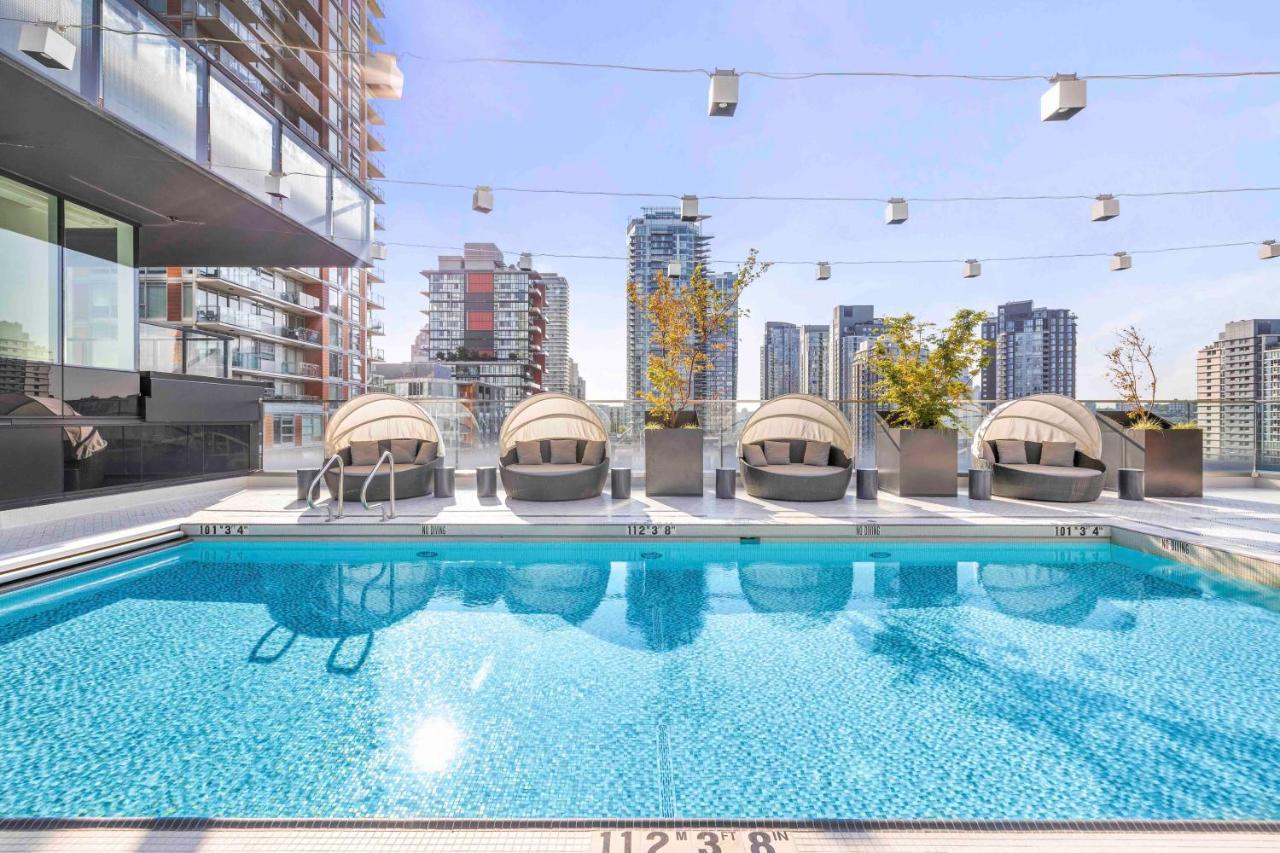 Level Downtown - Howe Hotel Vancouver Exterior photo