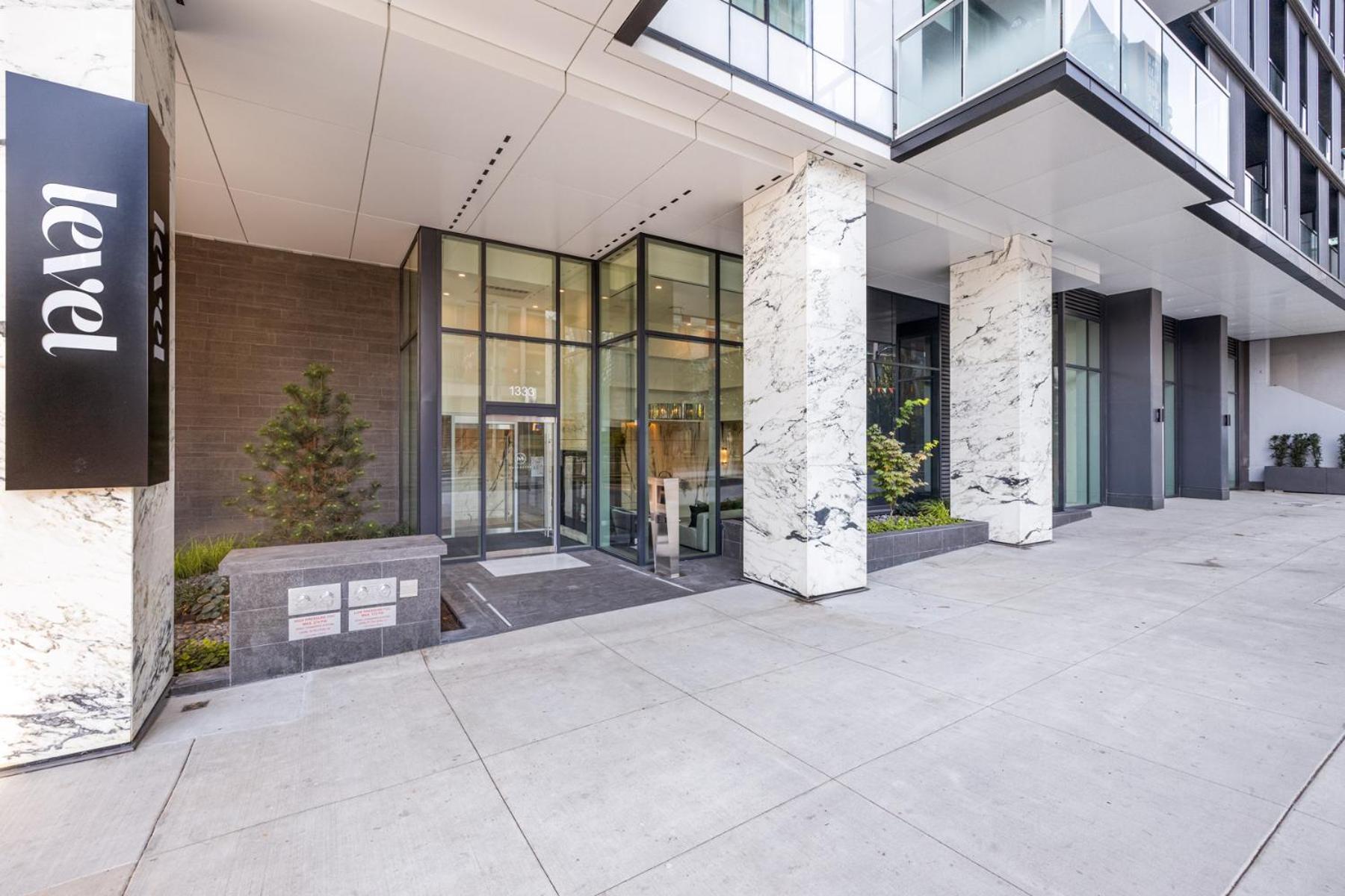 Level Downtown - Howe Hotel Vancouver Exterior photo